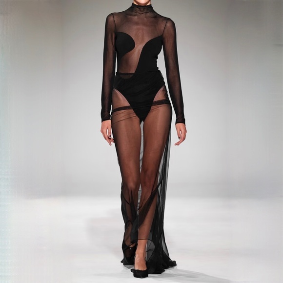 Nensi Dojaka Paneled Jersey And Tulle Black Bodysuit - Picture 1 of 13